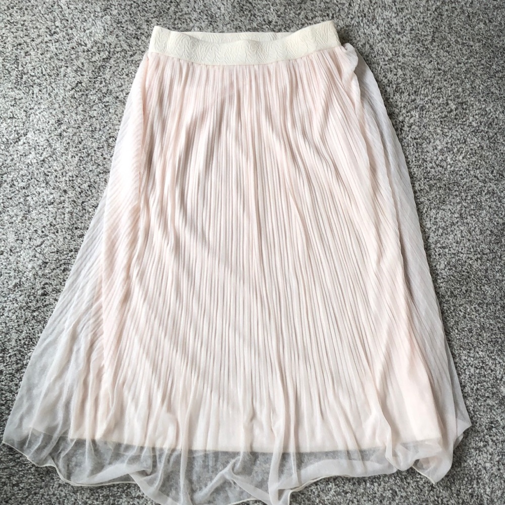 Cream skirt